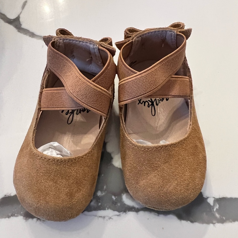NWOT Monkey Feet Ballet Bow Backs
